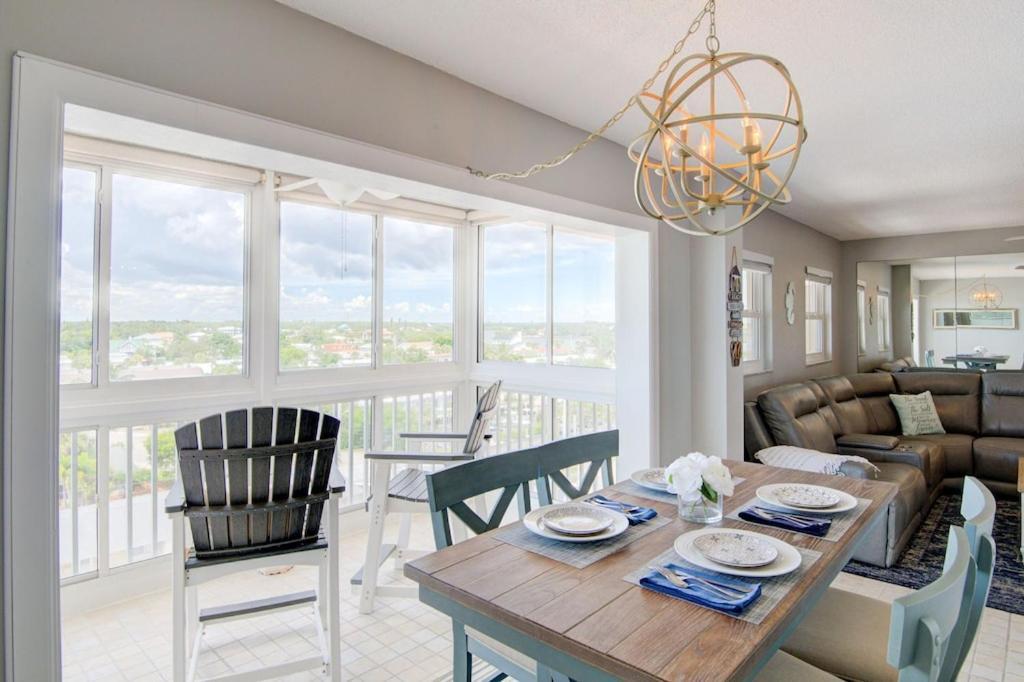 Views - 1-bedroom * Venice